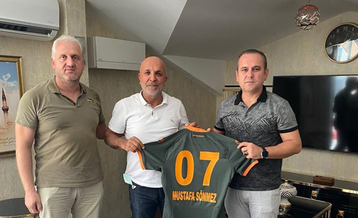 Sönmez'den Alanyaspor'a destek