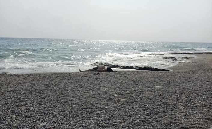 Alanya'da serinlemek için girdiği denizde boğuldu