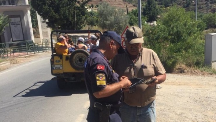 Alanya’da jandarmadan sıkı denetim