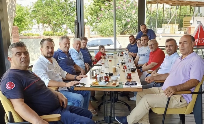 Mahmutlarspor yönetimi toplandı