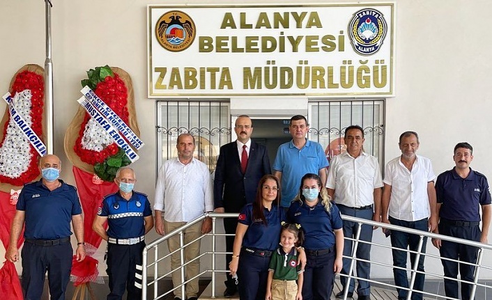 Alanya MHP’den zabıta teşkilatına tebrik ziyareti