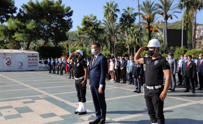 Alanya'da Gaziler Günü kutlaması