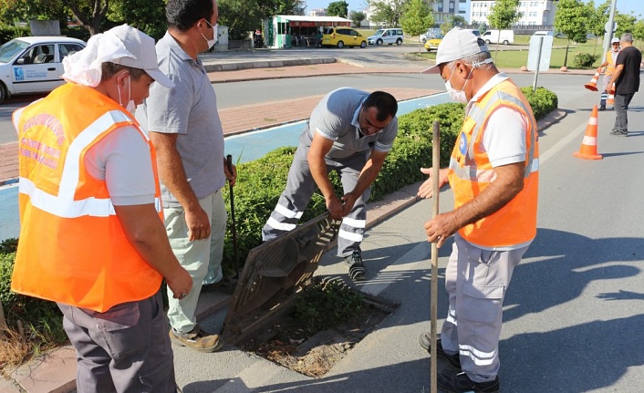 Alanya’da mazgallarda yağmurlar öncesi temizlik