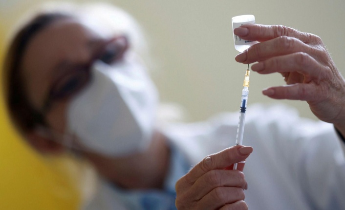 Araştırmaya göre aşılar, uzamış Covid riskini azaltıyor
