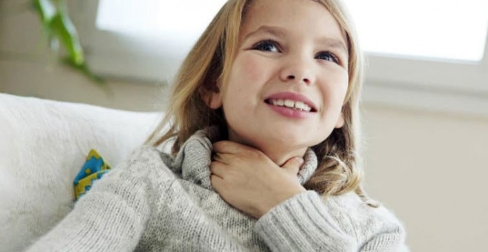 Çocuklarda boğaz ağrısına ne iyi gelir?