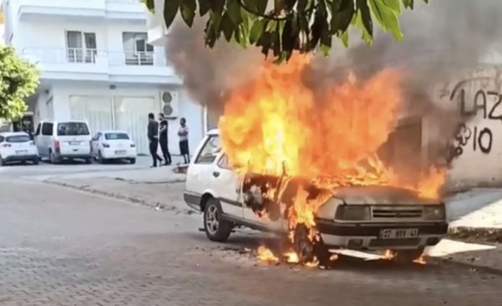 Alanya’da otomobil küle döndü!