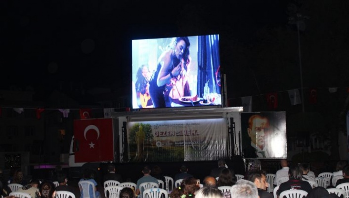 Alanya’da sinema gösterimine büyük ilgi