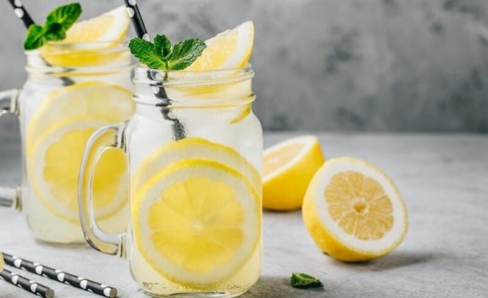 Limonlu su içmenin sağlığımıza faydaları