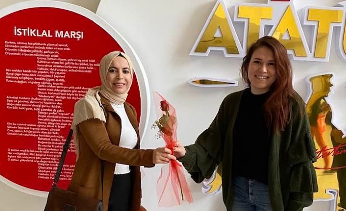 AK Kadınlar Alanya'da Öğretmenler Gününü kutladılar