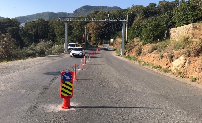 Alanya'da Bektaş yoluna delinatör