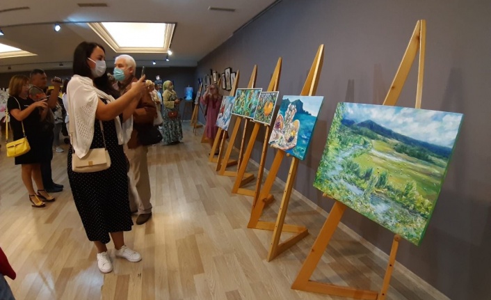 Alanya 'da uluslararası sanat sergisi açıldı