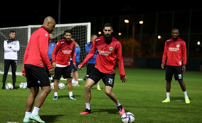 Alanyaspor, Beşiktaş maçına hazır!