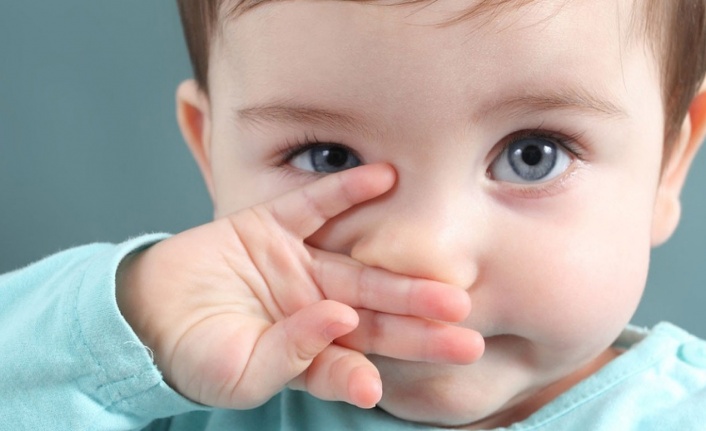Bebeklerde geniz akıntısı nasıl geçer?