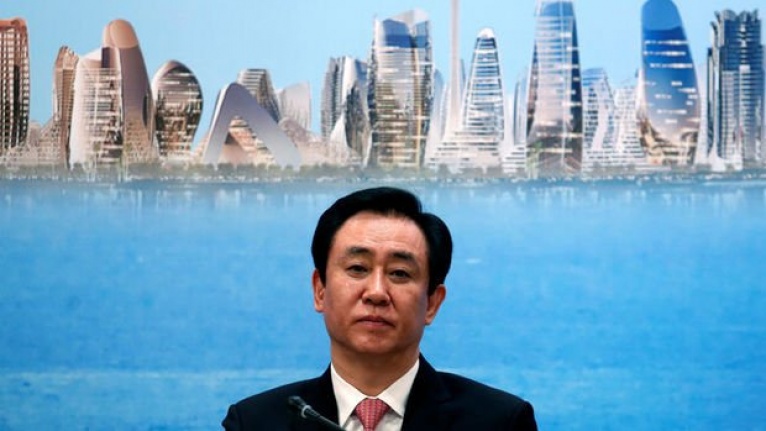 Borç krizindeki Çinli devin patronundan ilk hisse satışı
