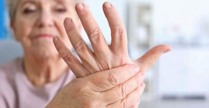 Parmak eklem ağrısını geçirmenin yolları