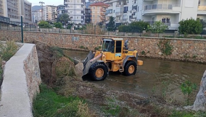 Alanya Belediyesi’nin çalışmaları aralıksız sürüyor