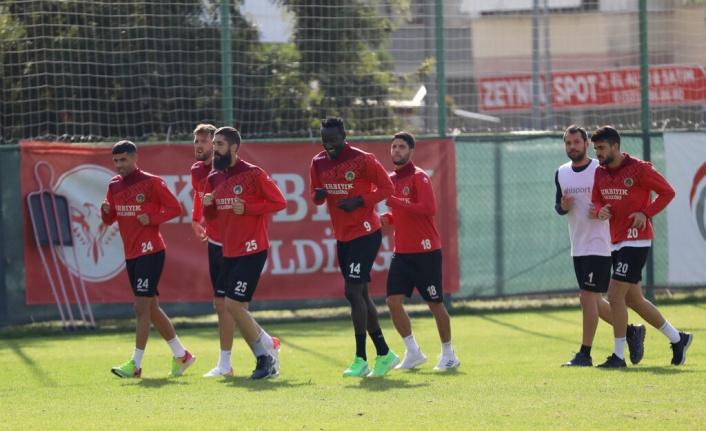 Alanyaspor, Adana Demirspor maçı hazırlıklarıma başladı
