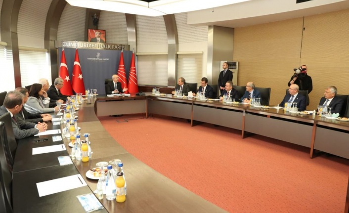 Başkan Böcek Kılıçdaroğlu ile görüştü