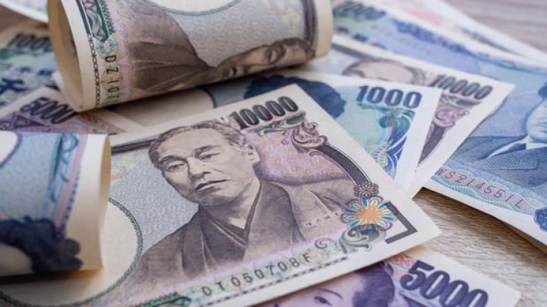 Japonya’dan 107,6 trilyon yenlik rekor bütçe