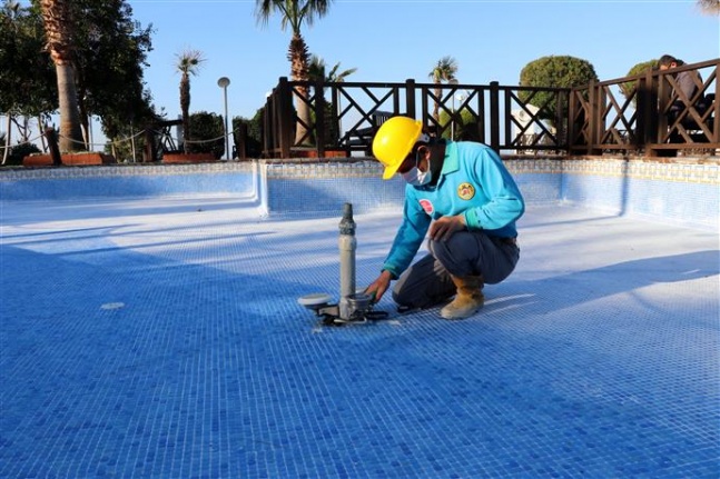 Alanya’nın süs havuzları yaz dönemine hazırlanıyor