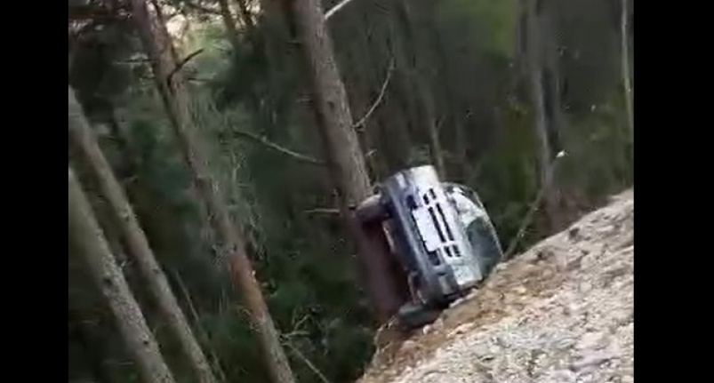 Alanya’da kamyonet şarampole yuvarlandı: 1 yaralı