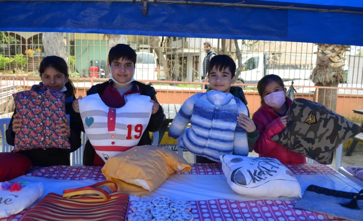 Alanya’daki veliler ve öğrencilerden geri dönüşüm sergisi