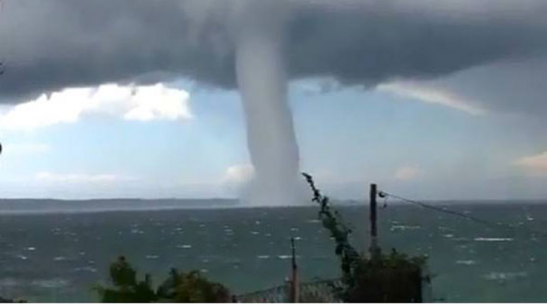 Alanya’da hortum paniği!