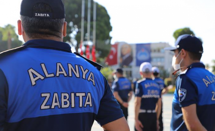 Alanya Belediyesi zabıtası dilencilere göz açtırmıyor!