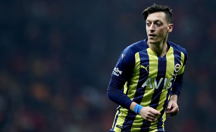 Mesut Özil Başakşehir'le anlaştı!