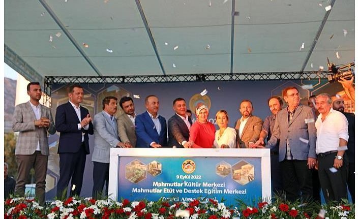 Başkan Yücel’in mega projesi hayata geçiyor Mahmutlar Kültür ve Etüt Merkezi'nin temeli atıldı