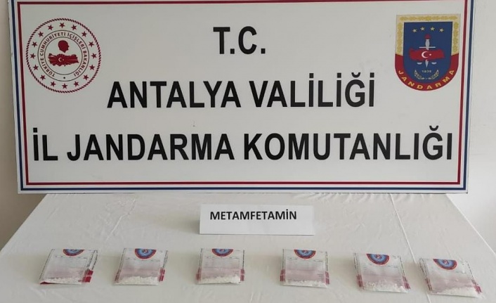 Jandarmanın yakaladığı şahsın üzerinden metamfetamin çıktı!