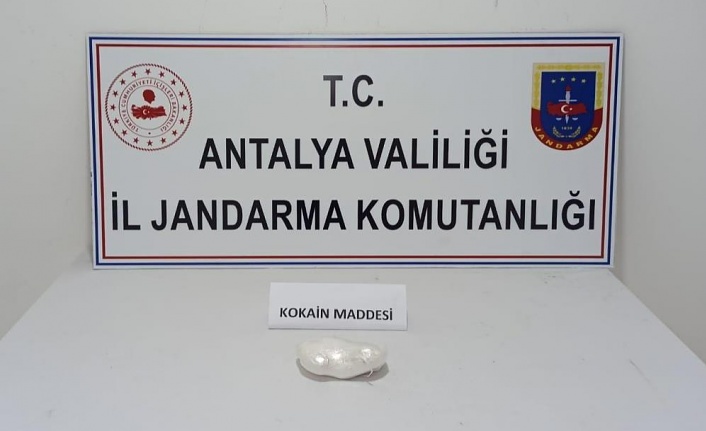 Valizden kokain çıktı!