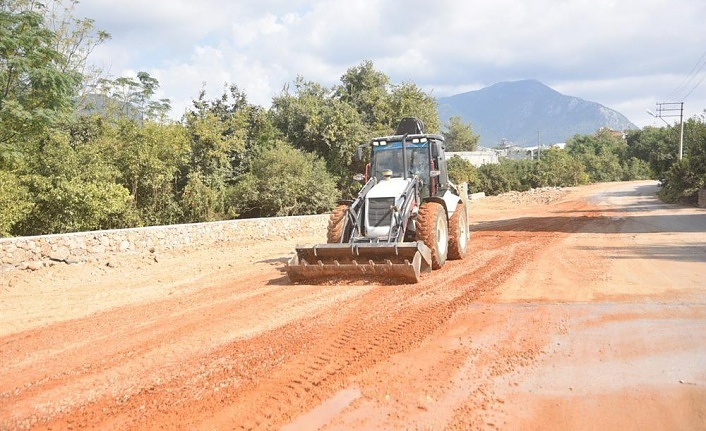 Oba’da asfalt çalışmaları hız kesmiyor