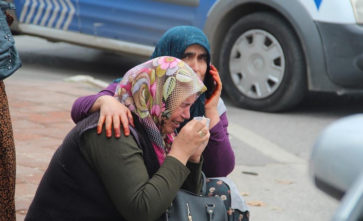 Ağır yaralanan motosiklet sürücüsünü kurtarmak için vatandaşlar seferber oldu!