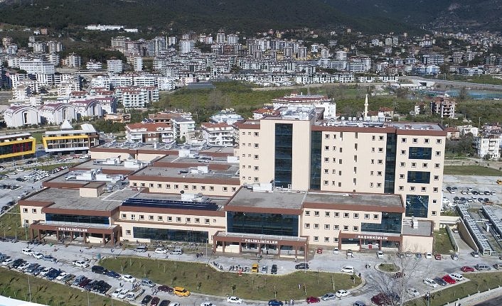Alanya’da Hastanenin Zemin Katını Su Bastı!