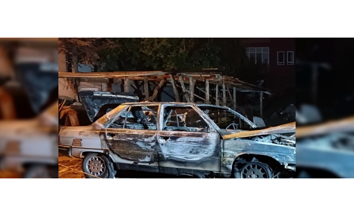 Alanya’da otomobil alev alev yandı!