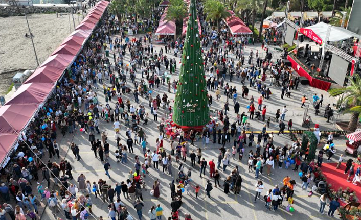 12. ALANYA ULUSLARARASI YENİ YIL PAZARI REKOR KATILIM İLE GERÇEKLEŞTİRİLDİ