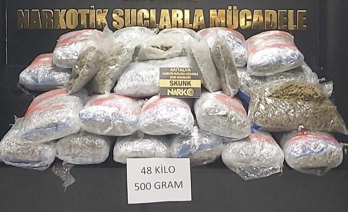 48 kilogram uyuşturucu ele geçirildi: 4 gözaltı!
