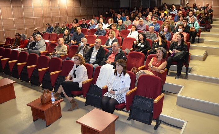 Alanya’da Hekimlere Bulaşıcı Hastalıklar Hakkında Eğitim Verildi