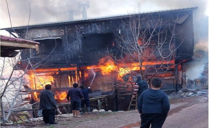 Alanya’da müstakil ev yangında küle döndü!