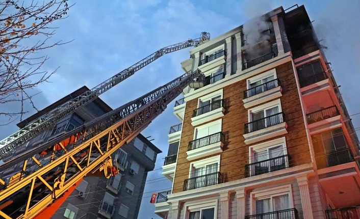 Antalya’da evde yangın faciası: 2 ölü!
