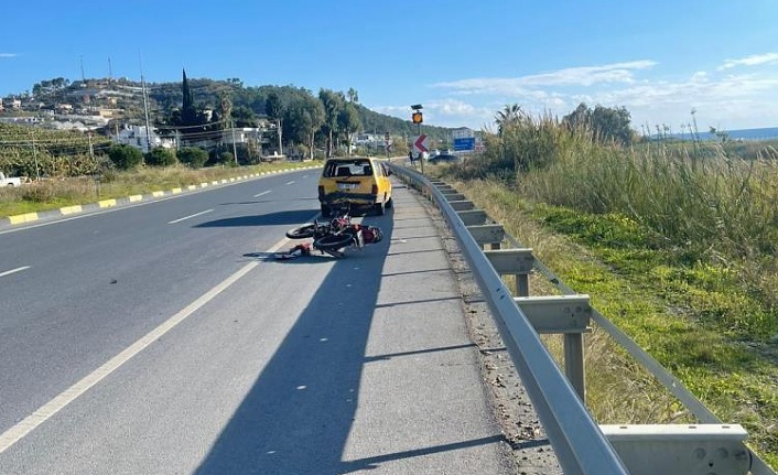 Otomobil ile çarpışan motosikletin sürücüsü ağır yaralandı!