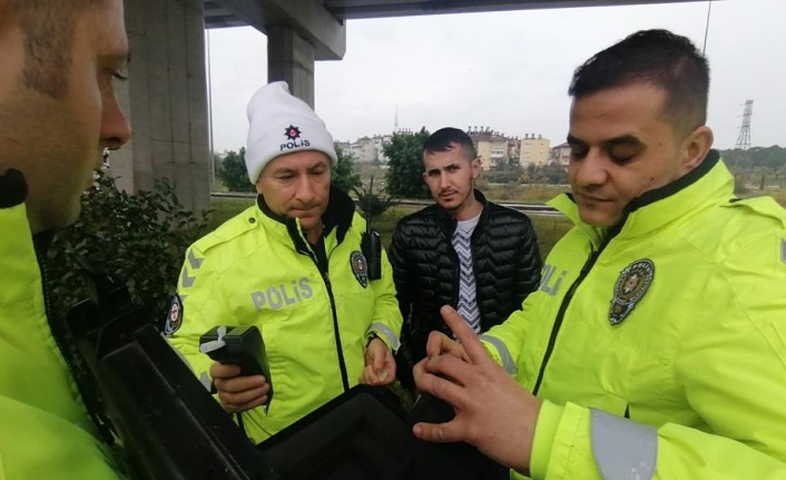 Uyuşturucudan aranırken kaza yapınca yakalanıp tutuklandı!