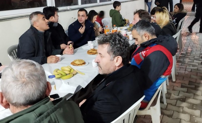 Gazipaşa’da köy konağı afetzedelerin hizmetinde