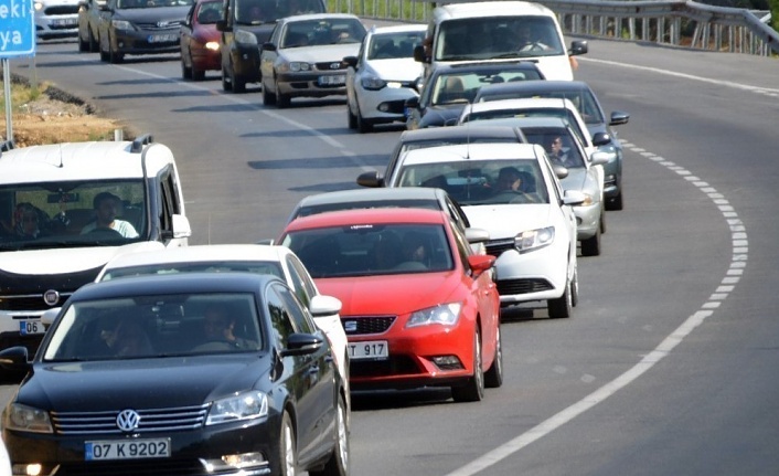 Antalya'da motorlu kara taşıtı sayısı 1 milyon 336 bin 174 oldu!