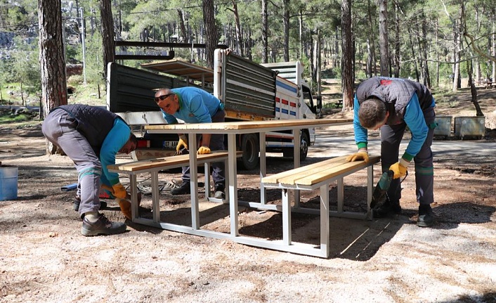 ALANYA BELEDİYESİ’NDEN ENGELİLER İÇİN ÖZEL PİKNİK MASASI