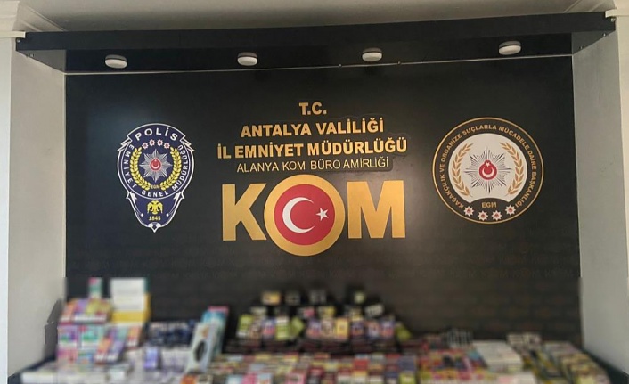 Alanya’da kaçakçılık operasyonlarında 8 gözaltı!