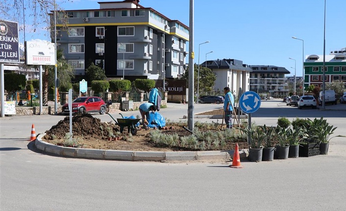 OBA MAHALLESİ’NDE PEYZAJ ÇALIŞMALARI TÜM HIZIYLA SÜRÜYOR