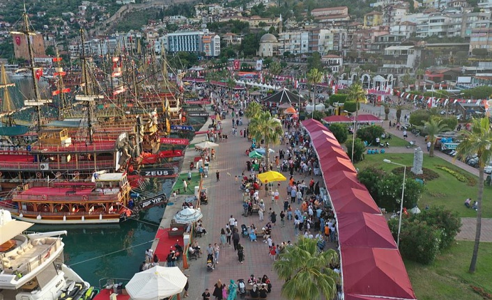 21. ALANYA ULUSLARARASI TURİZM VE SANAT FESTİVALİ’NDE GERİ SAYIM BAŞLADI