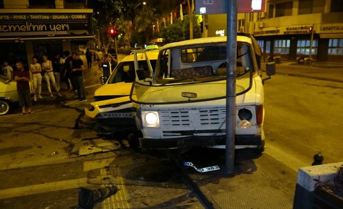 Kaza yapan alkollü ve ehliyetsiz sürücü hastane 'den kaçmaya çalıştı !